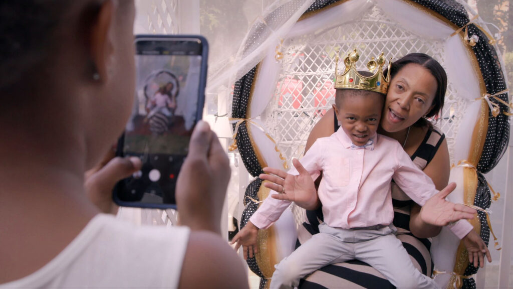 Interview: ‘Through the Night’ Doc Spotlights the Struggles of Modern