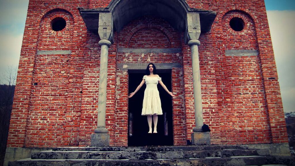 Fiscal Spotlight: Using Cinema and Surrealism to Express Anxious